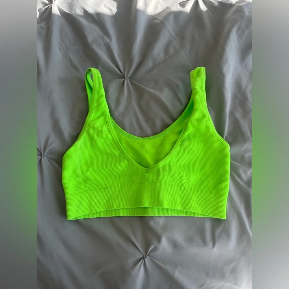 3/$10 ALL BRA TOPS!!! neon green urban planet ribbed bra top in size small - Picture 3 of 4